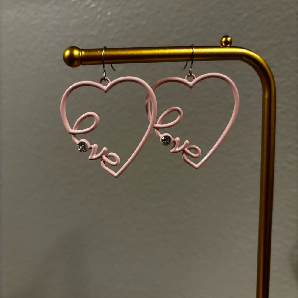 Pink Heart 🩷 Love Earrings